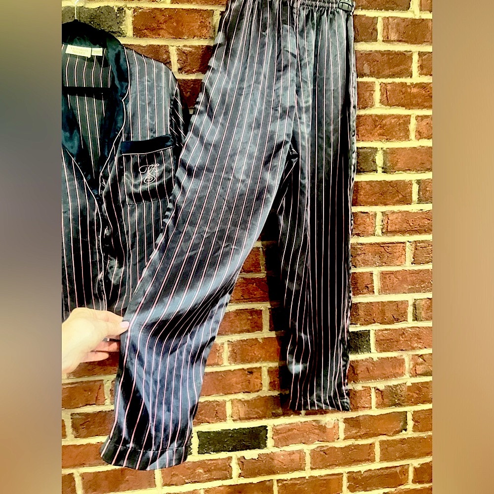 Vintage (1990s) Victoria’s Secret black and pink striped satin-like pajamas